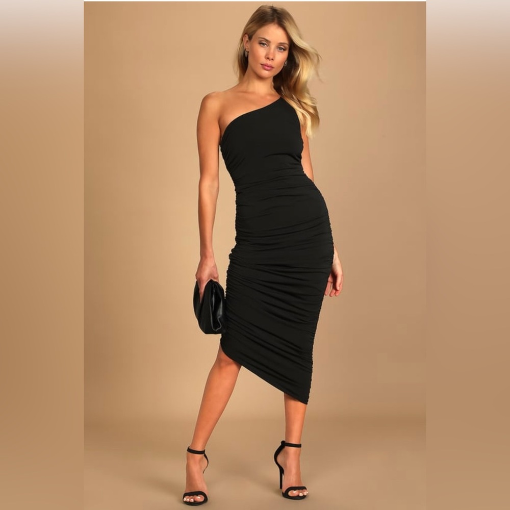 Black Ruched One Shoulder Bodycon Midi Dress!🖤